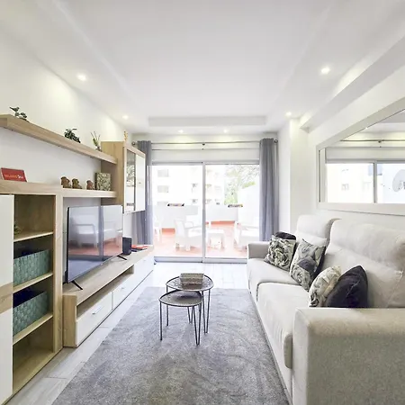 Panorama Apartment *