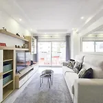 Panorama Apartment *
